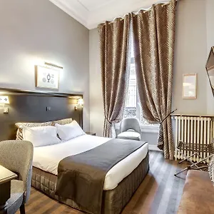 Opera Maintenon 2*, Paris Fransa